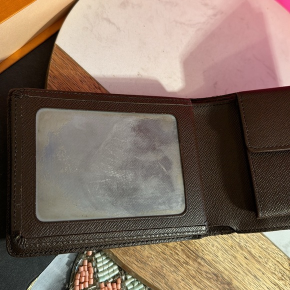 Louis Vuitton Damier Bifold Man’s wallet XL size Bif wallet for big man. - Picture 5 of 16